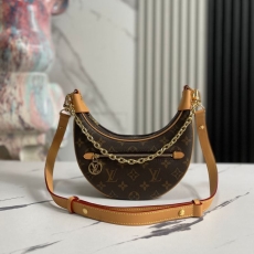 Louis Vuitton Hobo Bags